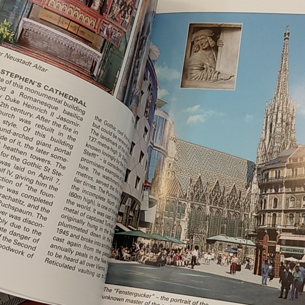 4 European Guide Books - Picture 3 of 11